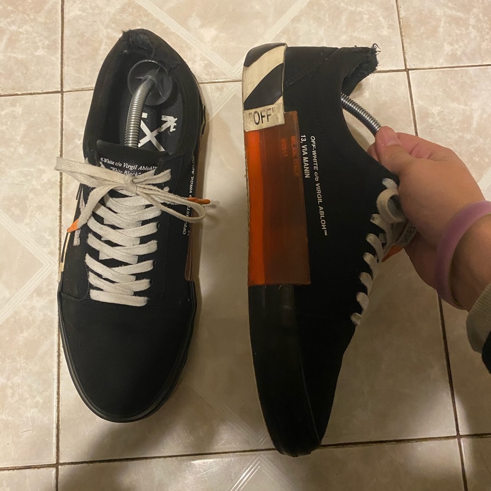 OFF White vulc low size 10 us